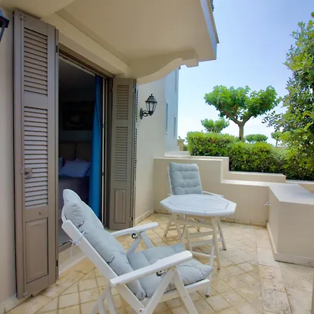 Costa Rossa Boutique - Adults Only 里科索翁